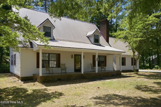 934 Falcon Circle, Greenville, NC 27834