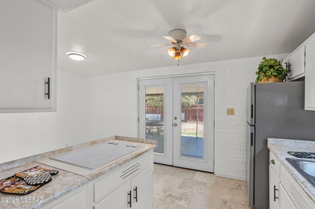 1524 W La Pasadita Street, Tucson, AZ 85705