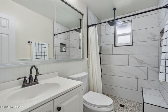 1524 W La Pasadita Street, Tucson, AZ 85705