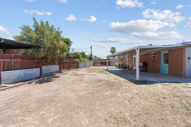 1524 W La Pasadita Street, Tucson, AZ 85705