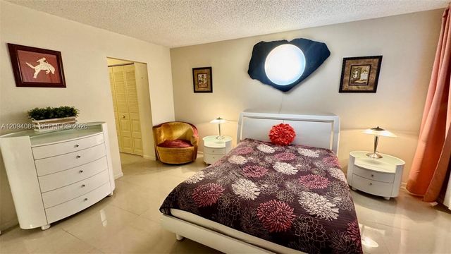 410 SE 2nd Street 219, Hallandale Beach, FL 33009