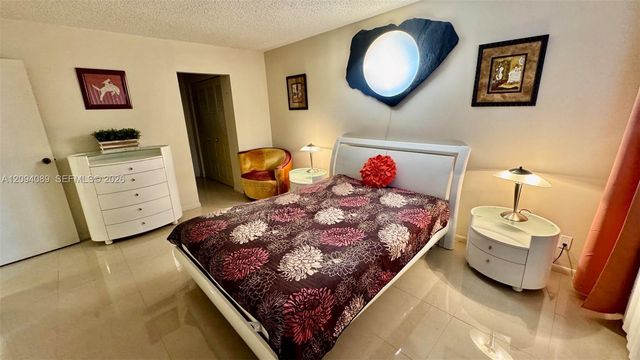 410 SE 2nd Street 219, Hallandale Beach, FL 33009