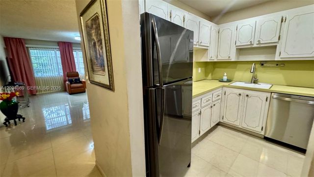 410 SE 2nd Street 219, Hallandale Beach, FL 33009