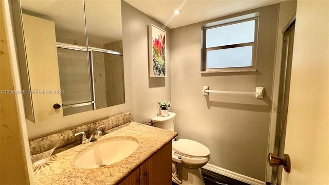 410 SE 2nd Street 219, Hallandale Beach, FL 33009