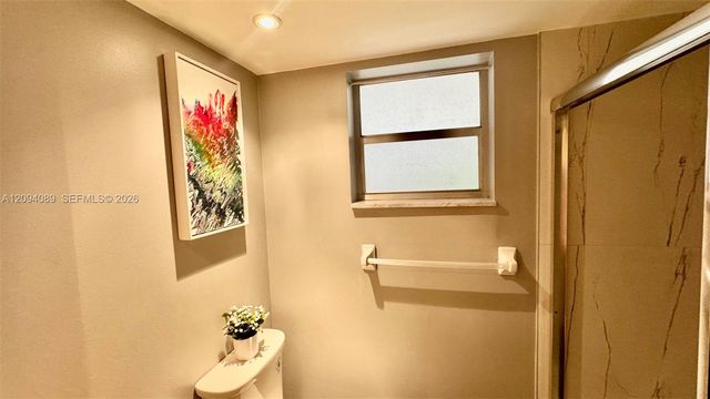 410 SE 2nd Street 219, Hallandale Beach, FL 33009