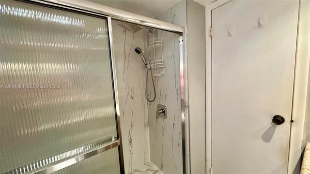 410 SE 2nd Street 219, Hallandale Beach, FL 33009