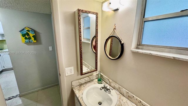 410 SE 2nd Street 219, Hallandale Beach, FL 33009
