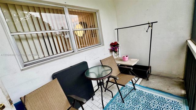 410 SE 2nd Street 219, Hallandale Beach, FL 33009