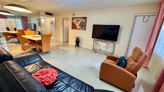 410 SE 2nd Street 219, Hallandale Beach, FL 33009
