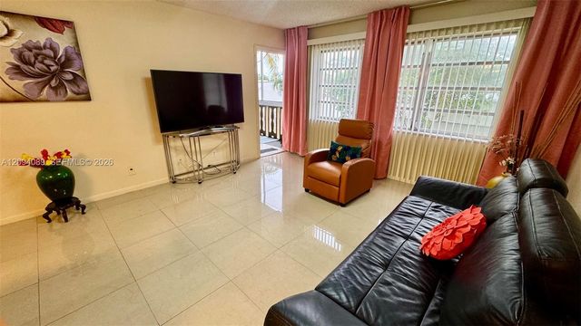 410 SE 2nd Street 219, Hallandale Beach, FL 33009