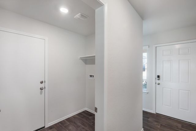 3917 Bronco Station Lane, League City, TX 77573