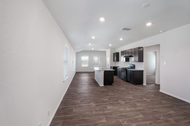 3917 Bronco Station Lane, League City, TX 77573