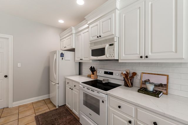 2 Sunline Dr., Petal, MS 39465
