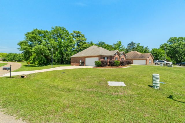 2 Sunline Dr., Petal, MS 39465