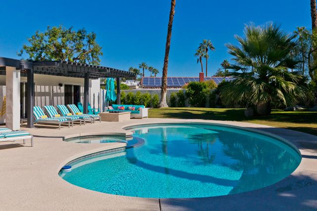 1161 E El Escudero, Palm Springs, CA 92262