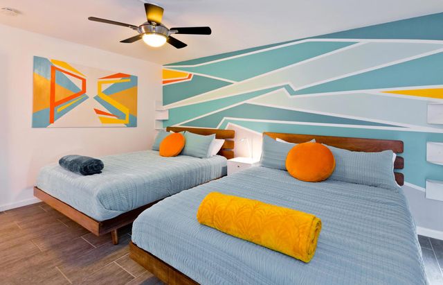 1161 E El Escudero, Palm Springs, CA 92262