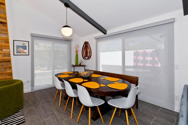 1161 E El Escudero, Palm Springs, CA 92262