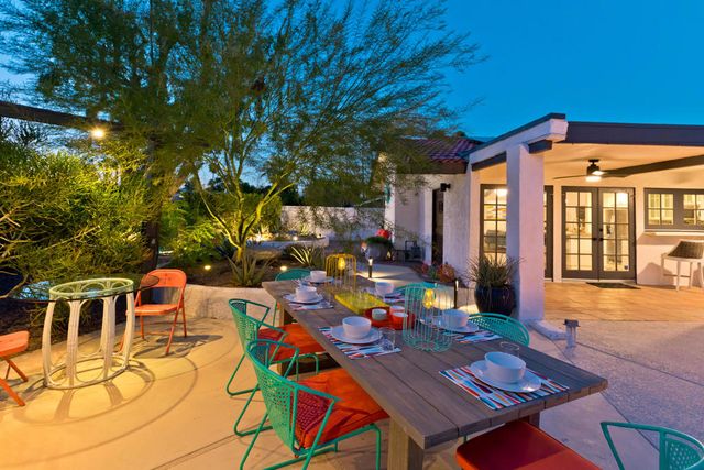 1161 E El Escudero, Palm Springs, CA 92262