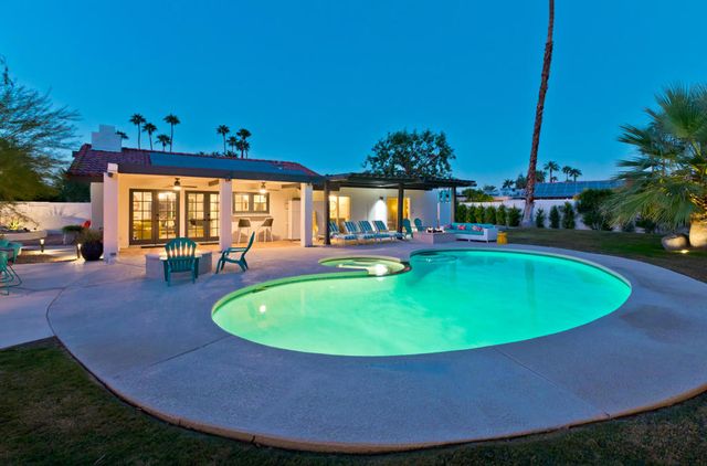 1161 E El Escudero, Palm Springs, CA 92262