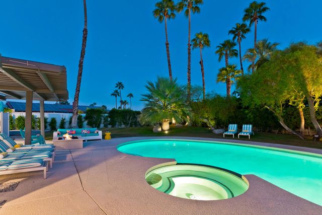 1161 E El Escudero, Palm Springs, CA 92262
