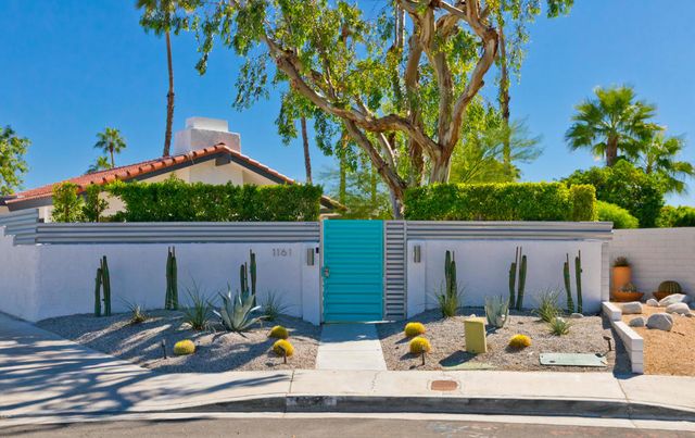 1161 E El Escudero, Palm Springs, CA 92262