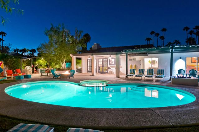 1161 E El Escudero, Palm Springs, CA 92262