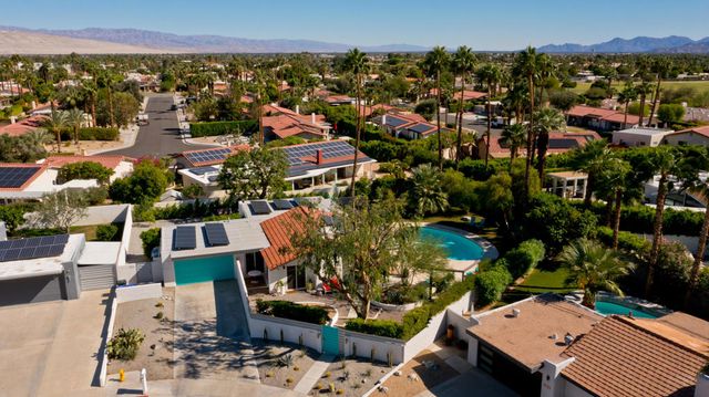 1161 E El Escudero, Palm Springs, CA 92262