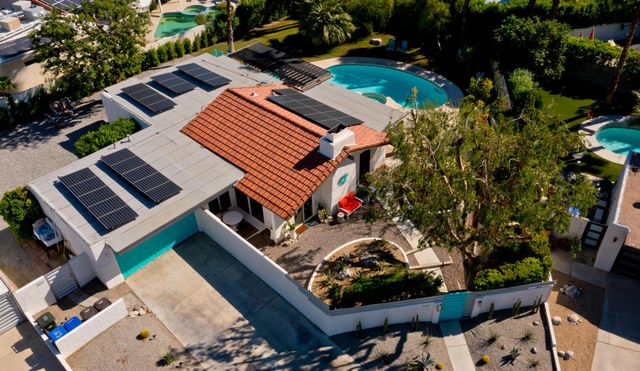 1161 E El Escudero, Palm Springs, CA 92262