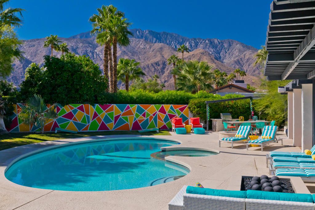 1161 E El Escudero, Palm Springs, CA 92262