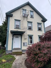 71 Tremont 1, Taunton, MA 02780