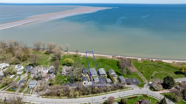 5230 St Paul Boulevard, Irondequoit, NY 14617