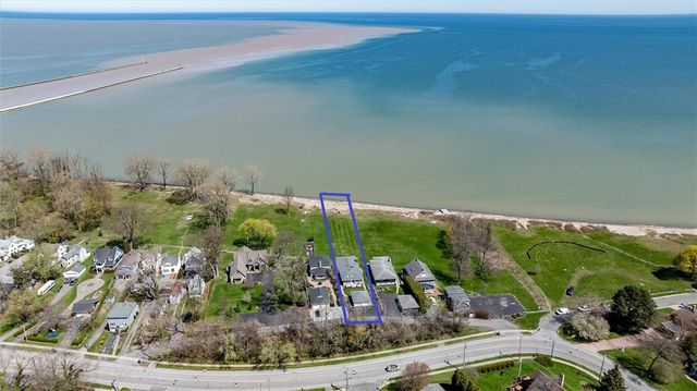 5230 St Paul Boulevard, Irondequoit, NY 14617