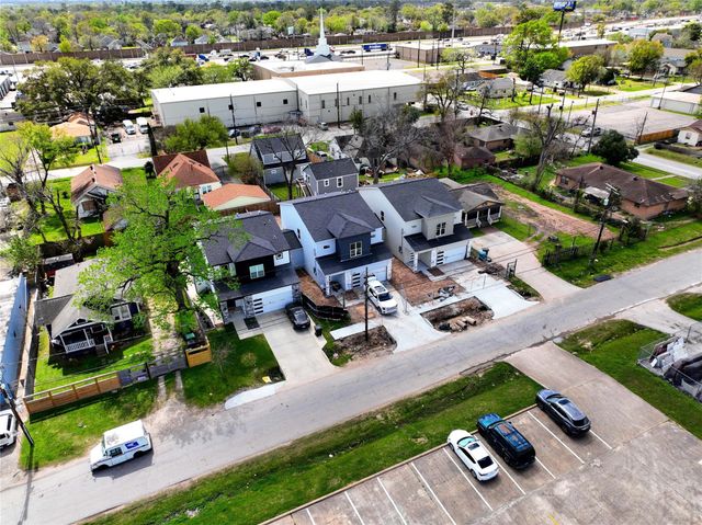 6515 Lloyd Street, Houston, TX 77022