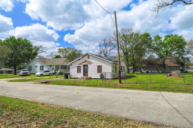 6515 Lloyd Street, Houston, TX 77022