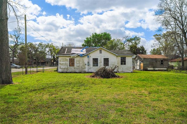 6515 Lloyd Street, Houston, TX 77022