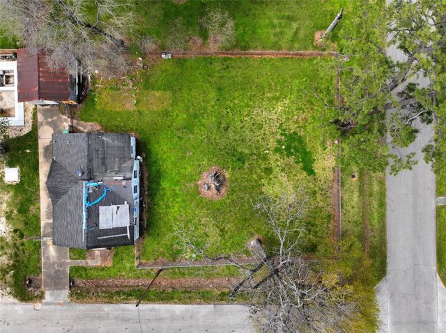 6515 Lloyd Street, Houston, TX 77022