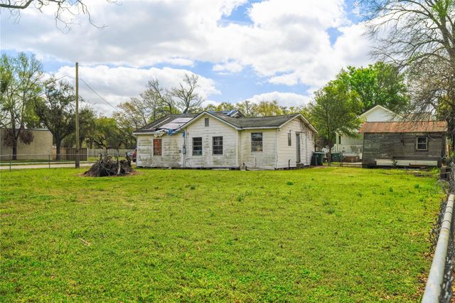 6515 Lloyd Street, Houston, TX 77022