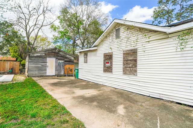 6515 Lloyd Street, Houston, TX 77022