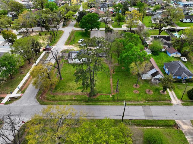 6515 Lloyd Street, Houston, TX 77022