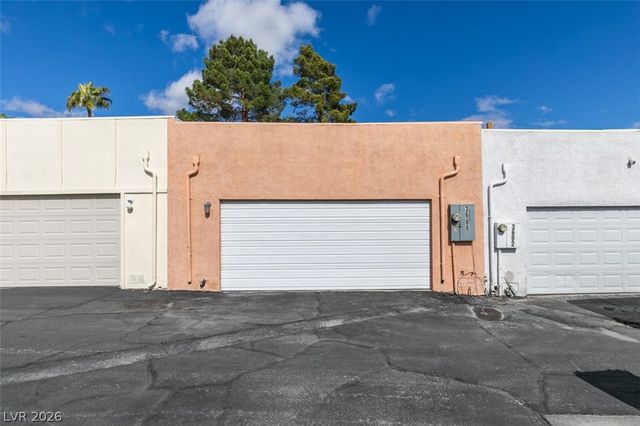 3688 Garden South Drive, Las Vegas, NV 89121