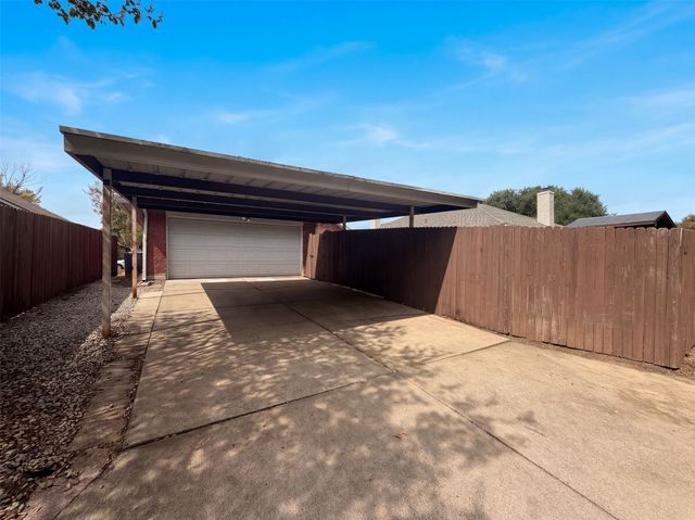 2228 Silverthorn Lane, Flower Mound, TX 75028
