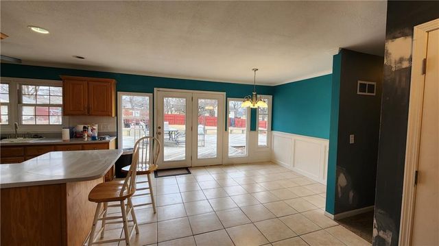 908 Harr Grove Road, Peculiar, MO 64078