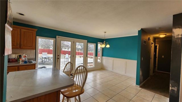 908 Harr Grove Road, Peculiar, MO 64078