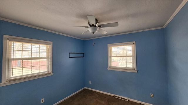 908 Harr Grove Road, Peculiar, MO 64078