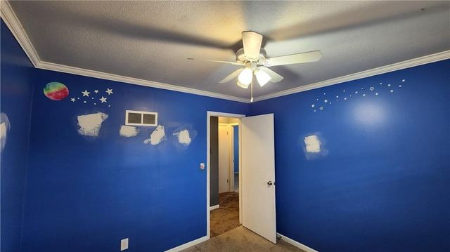 908 Harr Grove Road, Peculiar, MO 64078