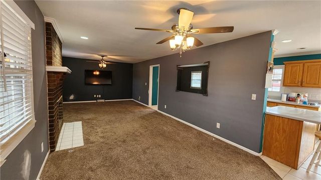 908 Harr Grove Road, Peculiar, MO 64078