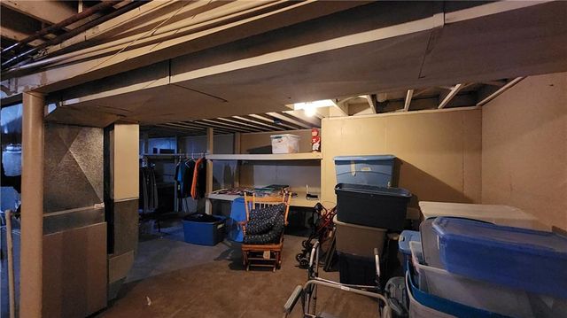 908 Harr Grove Road, Peculiar, MO 64078