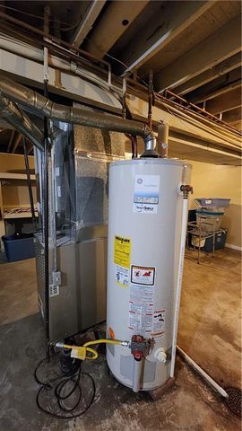 908 Harr Grove Road, Peculiar, MO 64078