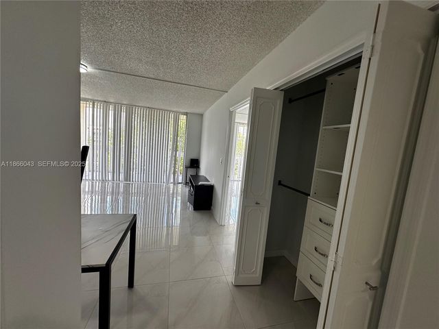 7051 Environ Boulevard 431, Lauderhill, FL 33319