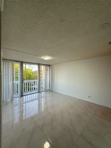 7051 Environ Boulevard 431, Lauderhill, FL 33319